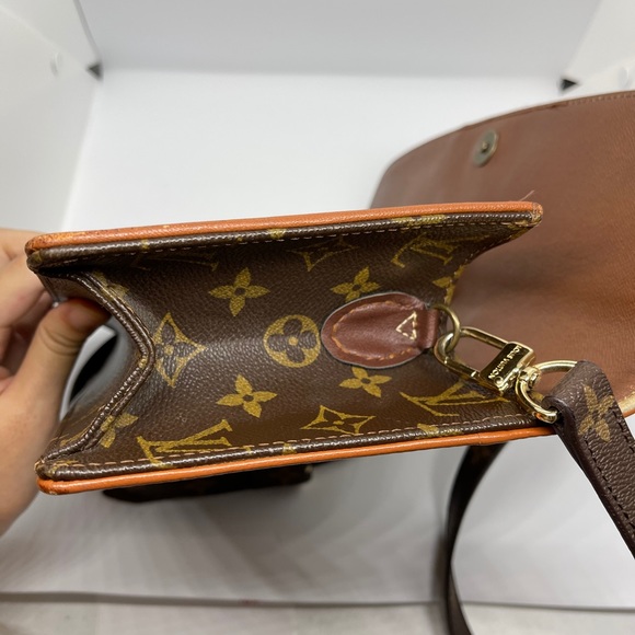 Authentic Louis Vuitton Pochette Damme GM - Picture 5 of 14